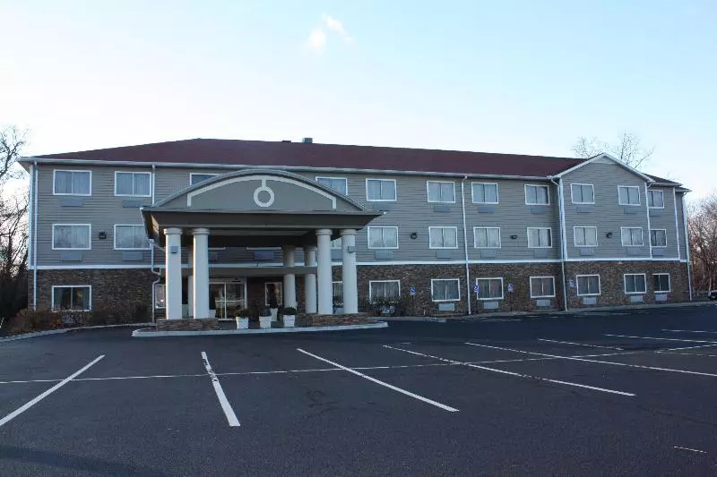 فندق Holiday Inn Express   Ludlow   Chicopee Area, An Ihg