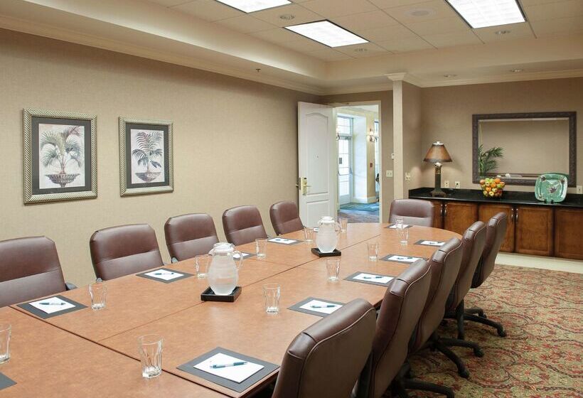 בית מלון כפרי Pensacola Suites