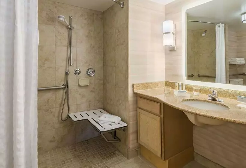 هتل Homewood Suites By Hilton Orlando Nearest Universal Studios