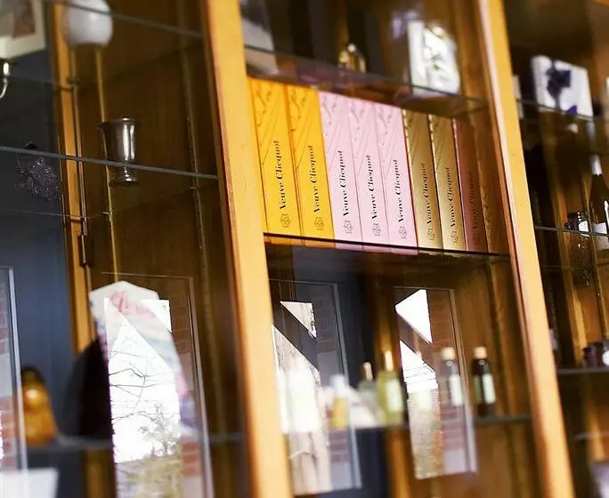 ホテル Hostellerie des 3 Mousquetaires