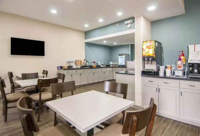 فندق Sleep Inn & Suites