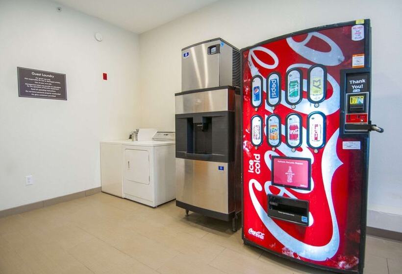 酒店 Sleep Inn & Suites