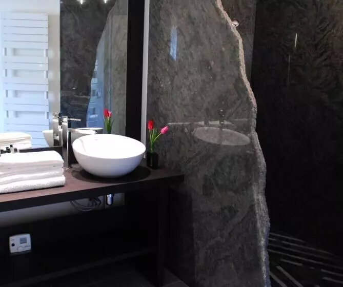 فندق Le Haut Allier