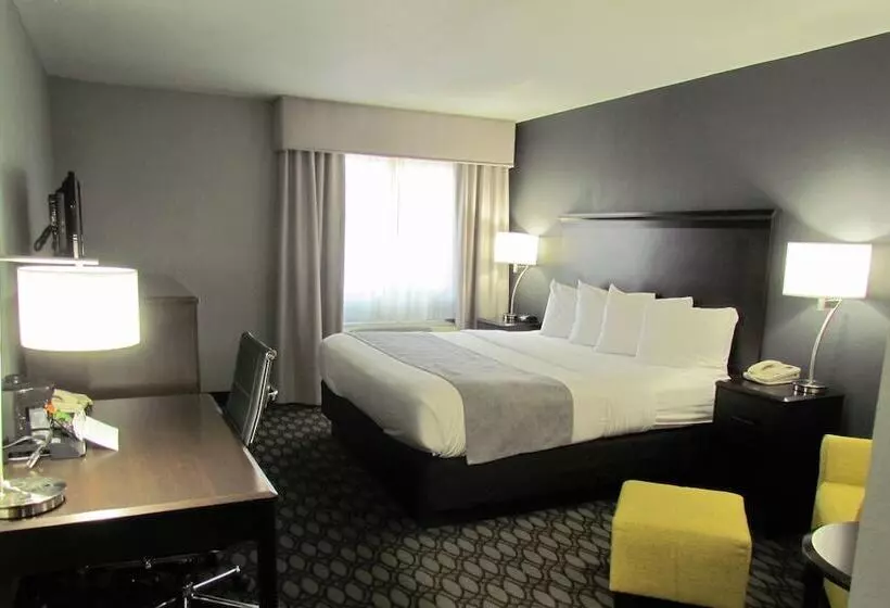 فندق Oak Hill Inn & Suites