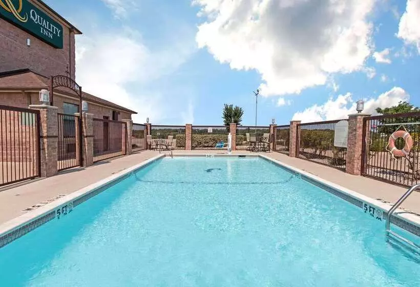 فندق Quality Inn Buffalo