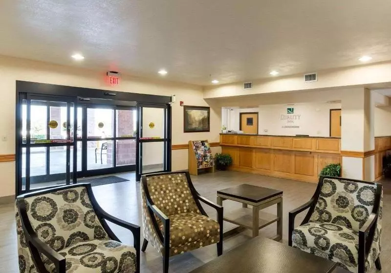 فندق Quality Inn Buffalo