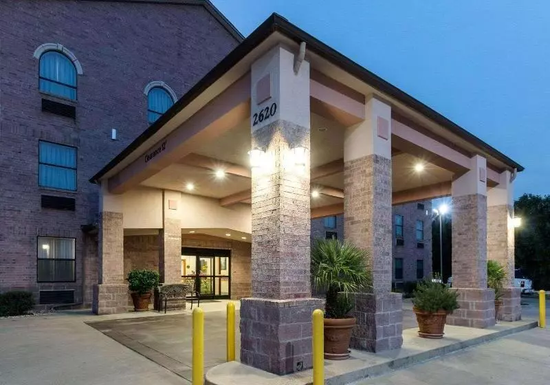 فندق Quality Inn Buffalo