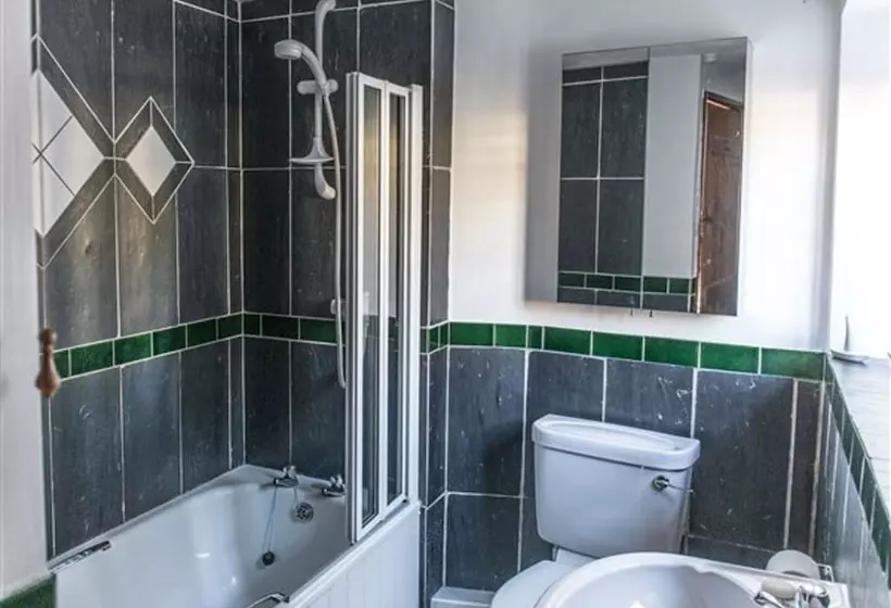 Cheristow Farm Cottages