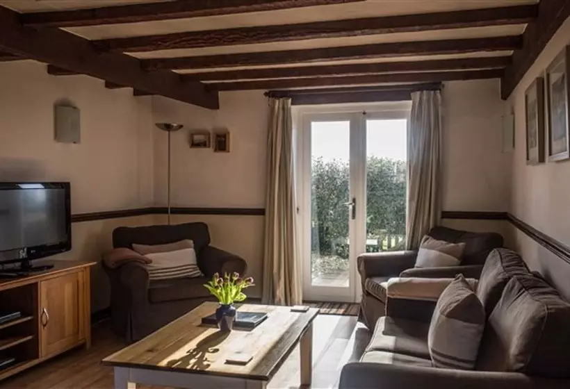 Cheristow Farm Cottages