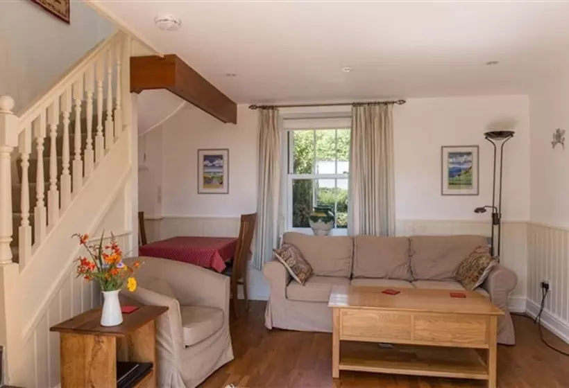 Cheristow Farm Cottages