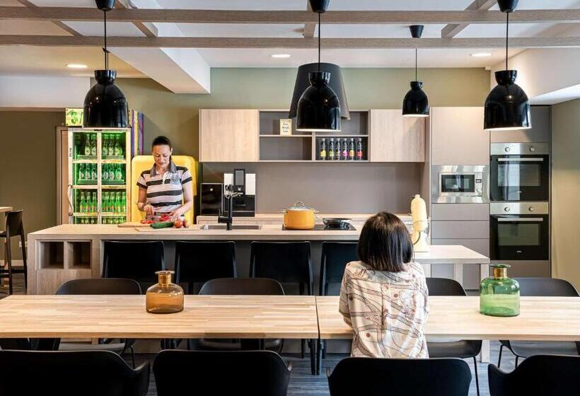 Elaya Hotel Oberhausen Ehemals Ana Living Oberhausen By Arthotel Ana