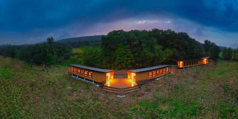 Капсульный Oтель River Mountain