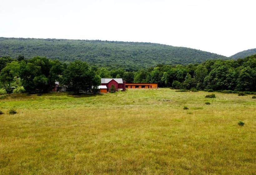 Капсульный Oтель River Mountain