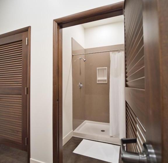 Капсульный Oтель River Mountain