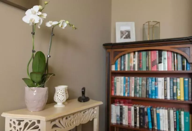 Majatalo Russelltown Inn