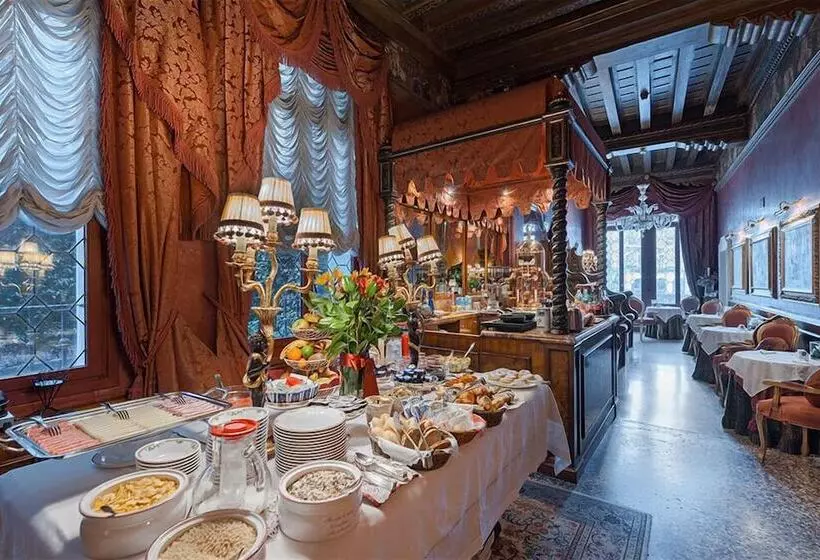 هتل Al Ponte Antico