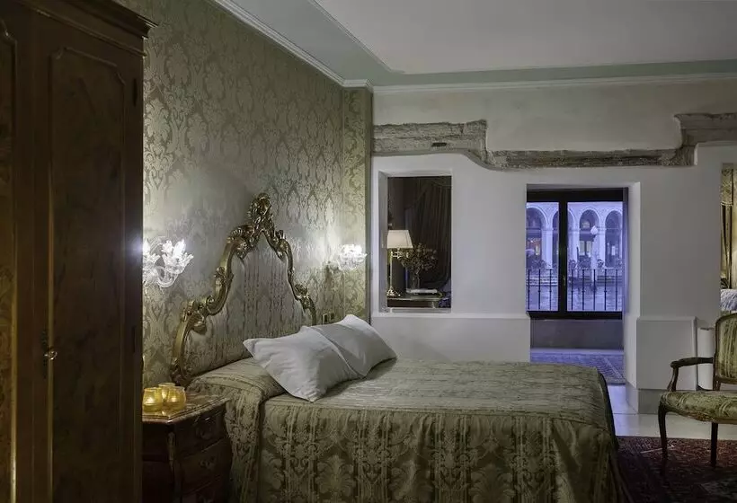 هتل Al Ponte Antico