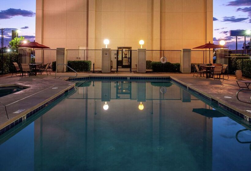 هتل Hampton Inn Albuquerqueuniversity/midtown