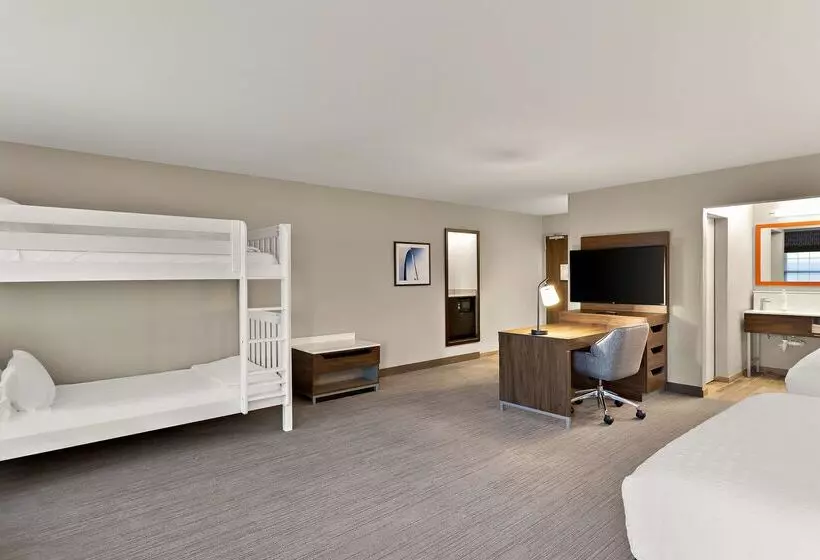 فندق Hampton Inn & Suites By Hilton Petoskey