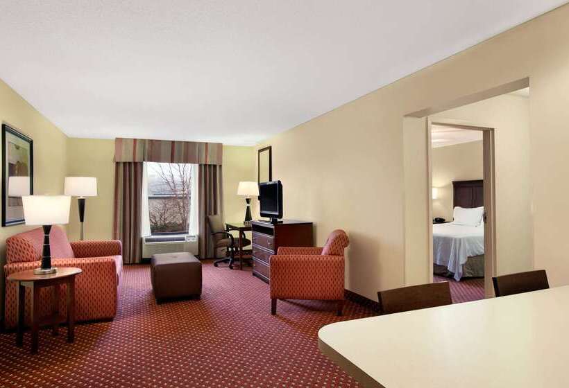فندق Hampton Inn Atlantastockbridge