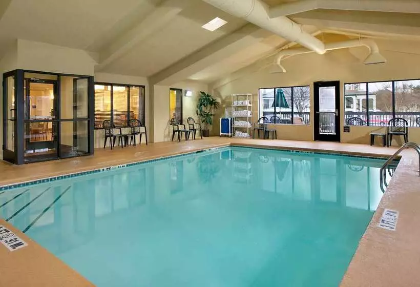 Отель Hampton Inn Atlantastockbridge