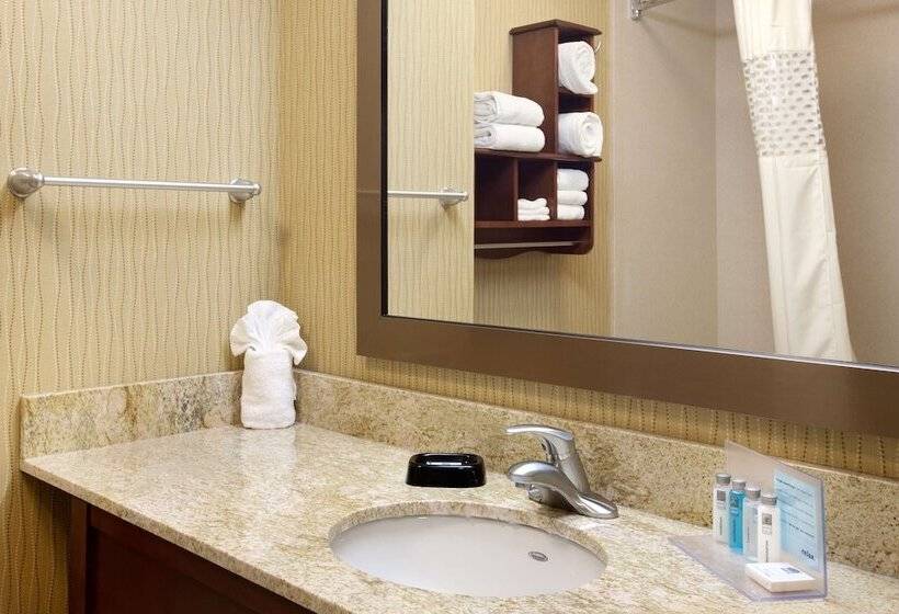 בית מלון כפרי Hampton Inn Boston/braintree