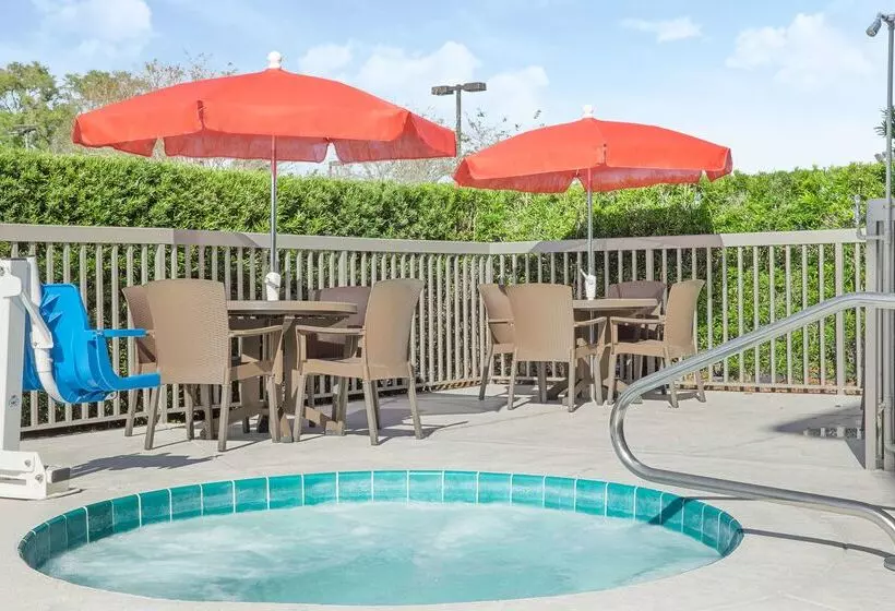 בית מלון כפרי Hampton Inn Debary/deltona