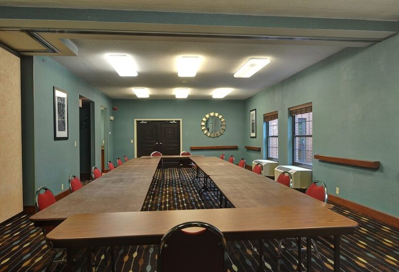 호텔 Hampton Inn Franklin / Milford