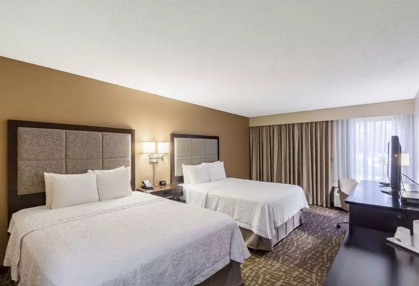 هتل Hampton Inn Jackson/pearlinternational Airport