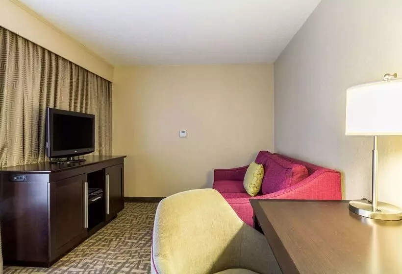 هتل Hampton Inn Jackson/pearlinternational Airport