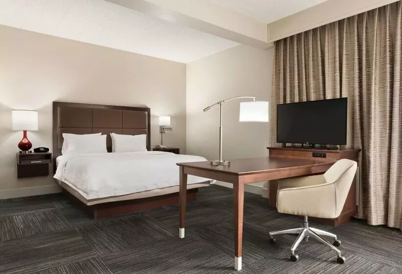호텔 Hampton Inn Lawrence
