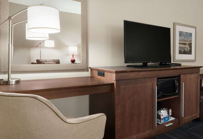 فندق Hampton Inn Lawrence