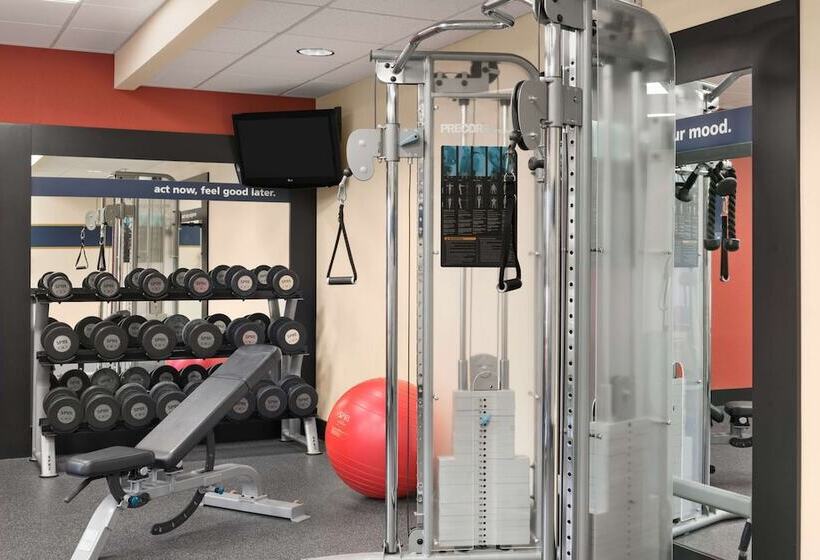 فندق Hampton Inn Lawrence