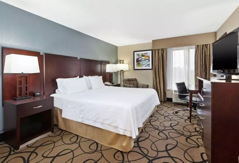 בית מלון כפרי Hampton Inn Monroe