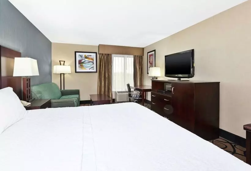 בית מלון כפרי Hampton Inn Monroe