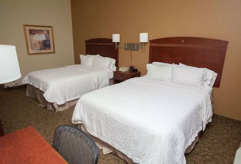 فندق Hampton Inn Oneonta