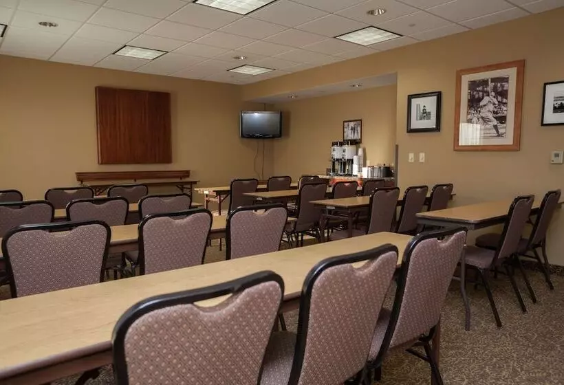 فندق Hampton Inn Oneonta