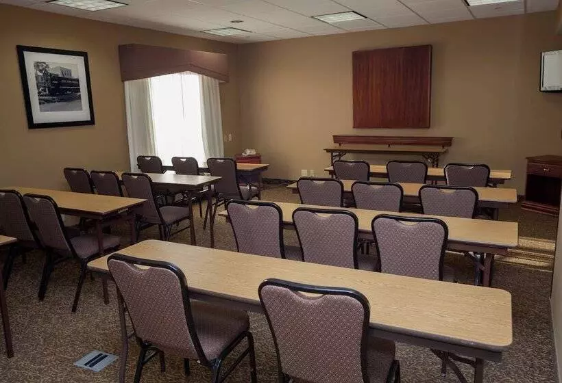 فندق Hampton Inn Oneonta