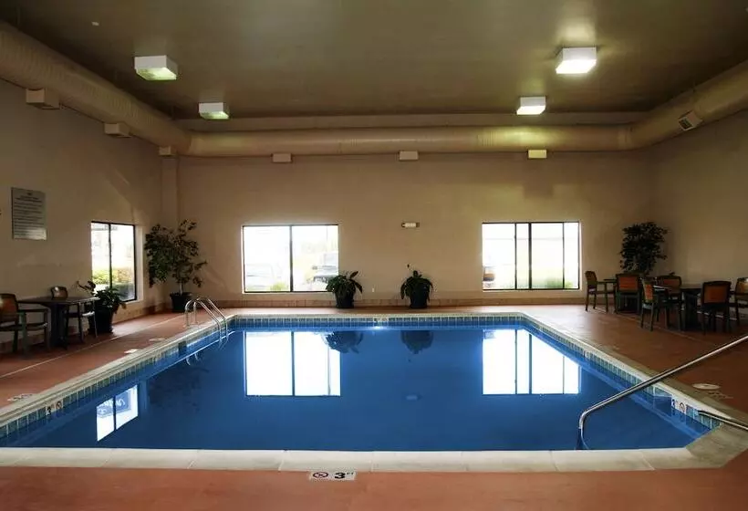 בית מלון כפרי Hampton Inn South Haven