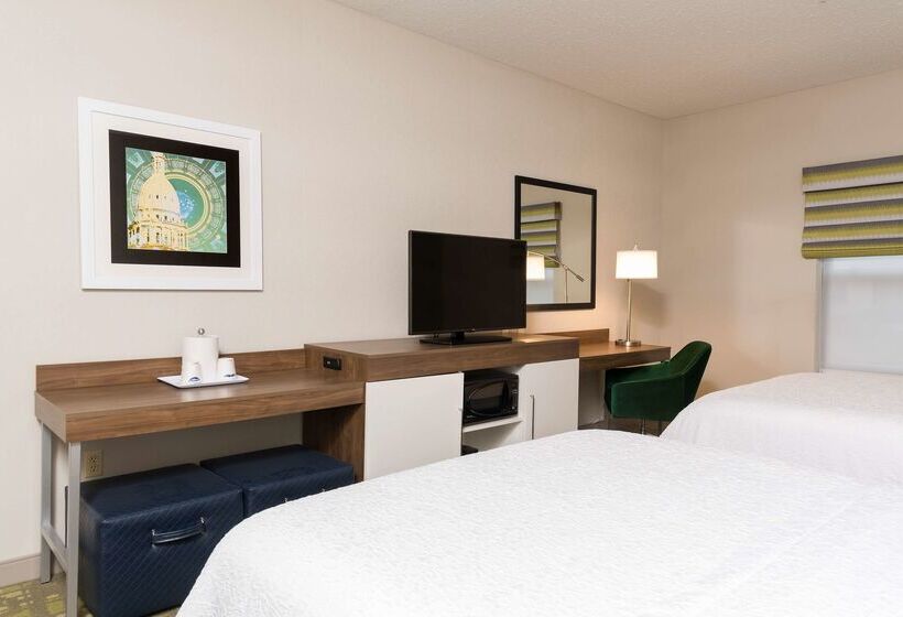 בית מלון כפרי Hampton Inn & Suites East Lansing/okemos
