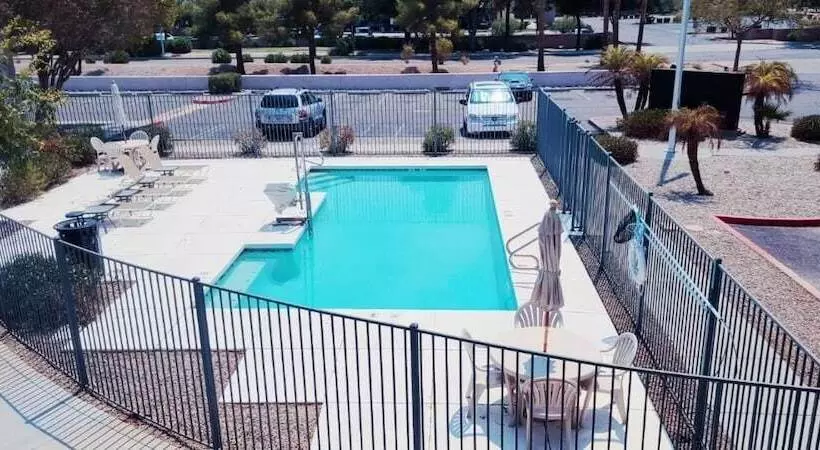 هتل Intown Suites Extended Stay Phoenix Az   Gilbert