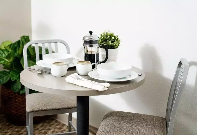 هتل Intown Suites Extended Stay Phoenix Az   Gilbert