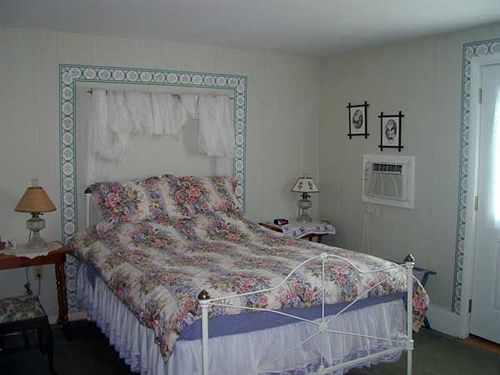 Отель Silas Griffith Inn