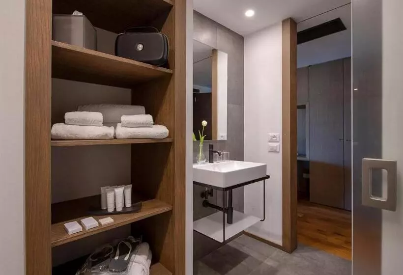 Sport Village Hotel & Spa