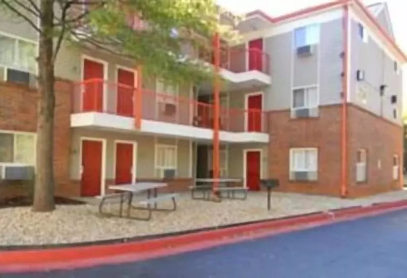 호텔 Stay Inn & Suites   Stockbridge