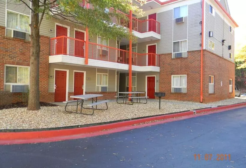 호텔 Stay Inn & Suites   Stockbridge