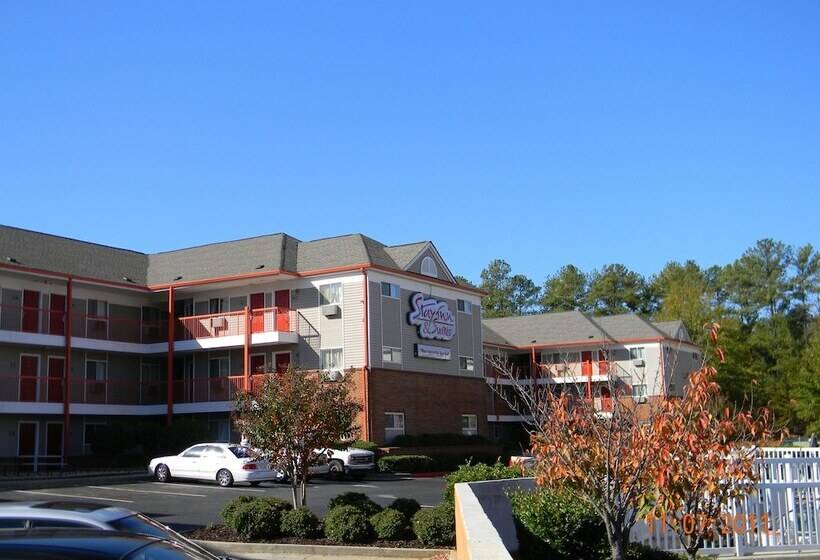 فندق Stay Inn & Suites   Stockbridge