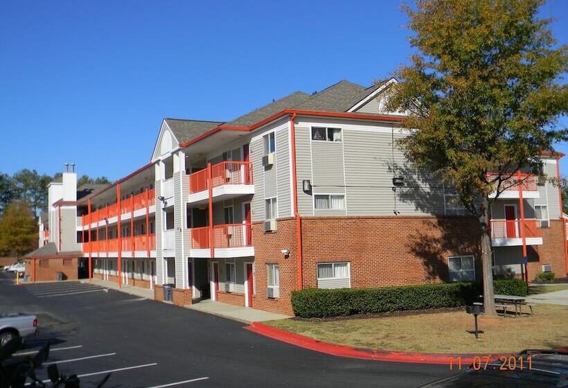 فندق Stay Inn & Suites   Stockbridge