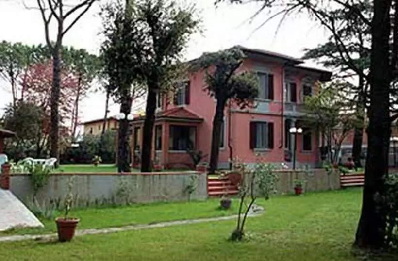 ホテル Villa al Piano