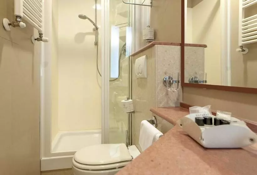 Отель Villa Lo Scoglietto